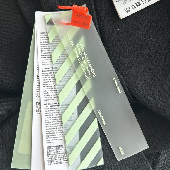 Off White Crew Sweater - Picture 12 of 14